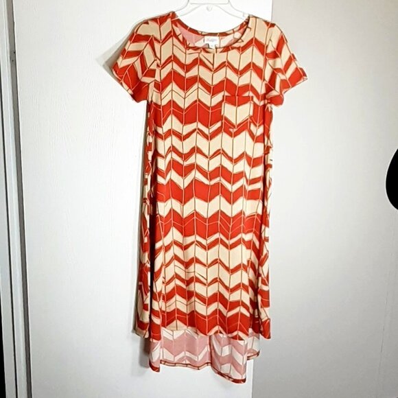 LULAROE Knit, Red/Beige Chevron Flare Hi-Low Dress; Short Sleeves; Size XXS - Picture 1 of 4